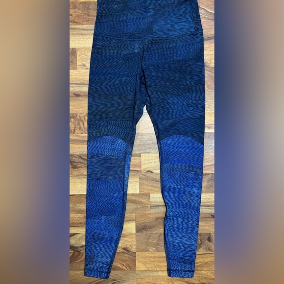 Lululemon Wonder Under High-Rise Tight | Size 6 Blue Pattern | Athleisure Yoga - Picture 2 of 6